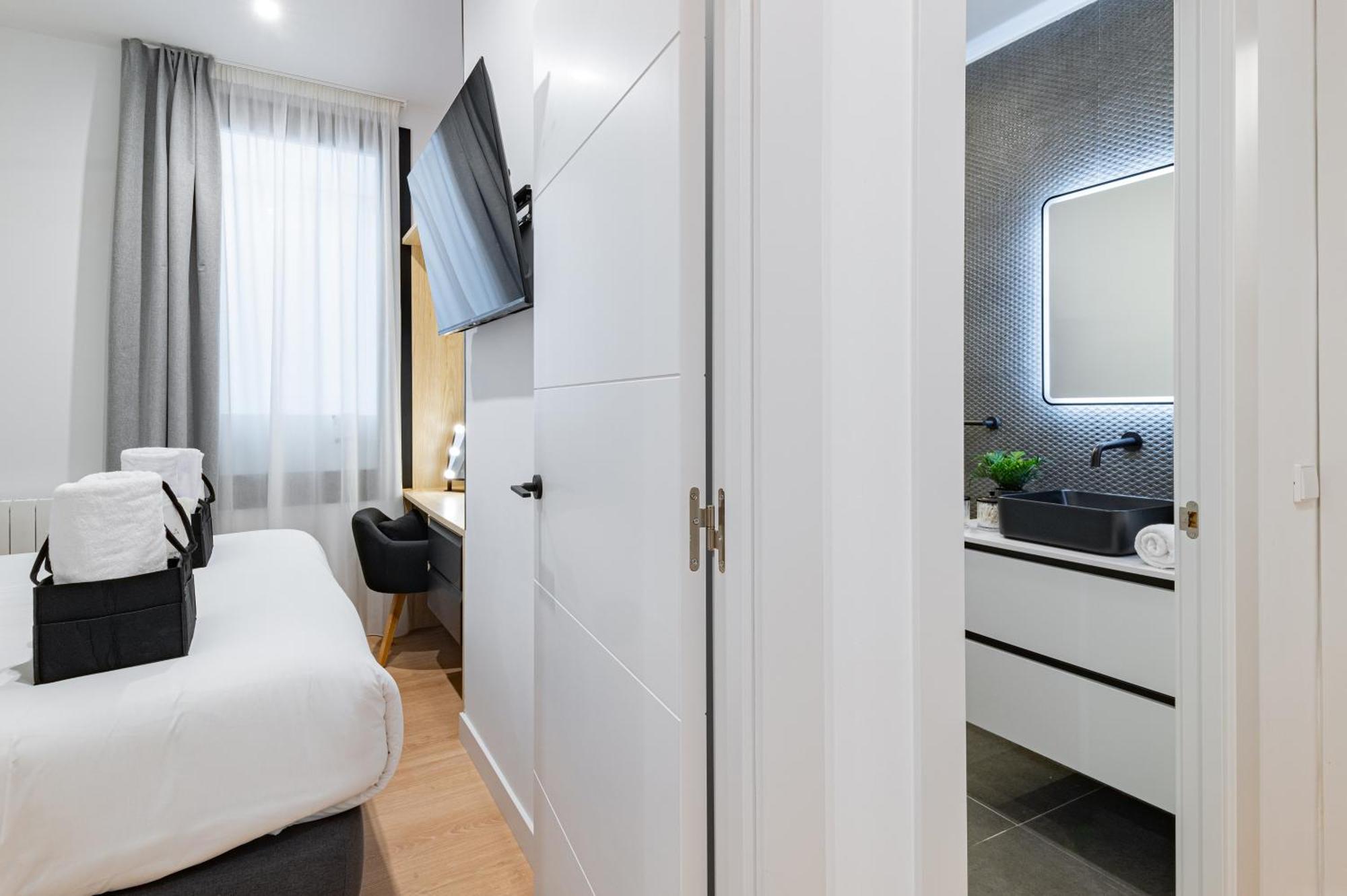 Honey Apartment In The Center Of Мадрид Экстерьер фото